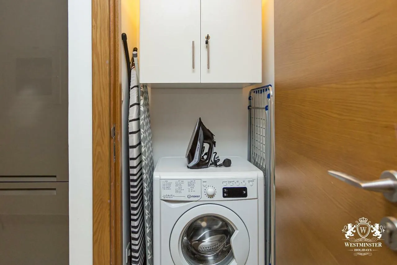 Westminster Claren Tower - Downtown Apartment Dubai United Arab Emirates