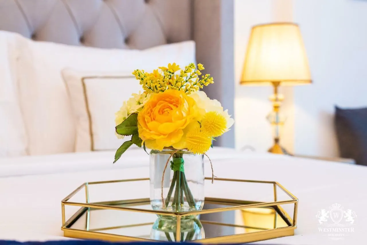 Westminster Claren Tower - Downtown Apartment Dubai